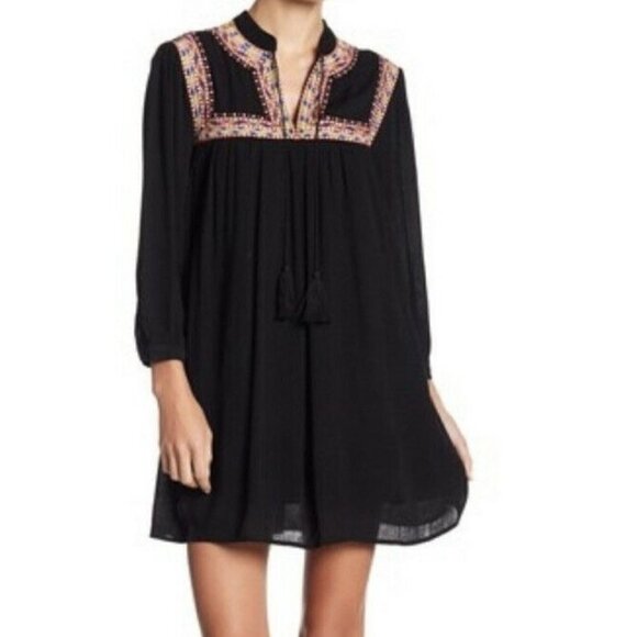Jack by BB Dakota Boho Black Embroidered Pullover Shift Dress Size Medium - Picture 1 of 7
